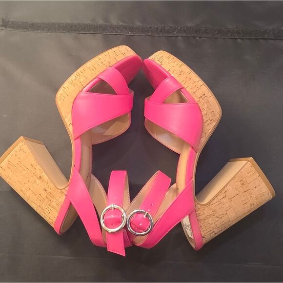 BRAND NEW SODA STRAPPY BLOCK HEEL OPEN TOE WOMENS SANDAL - Picture 7 of 16